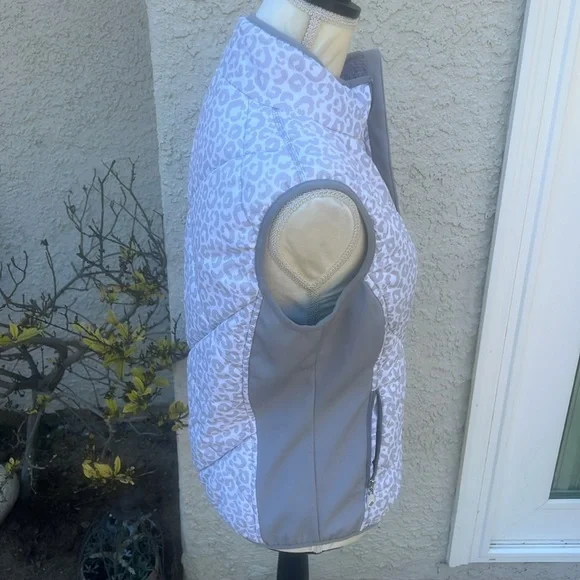 XDS By Daily Sports Animal Print Golf Vest Women's Size M - Picture 6 of 10